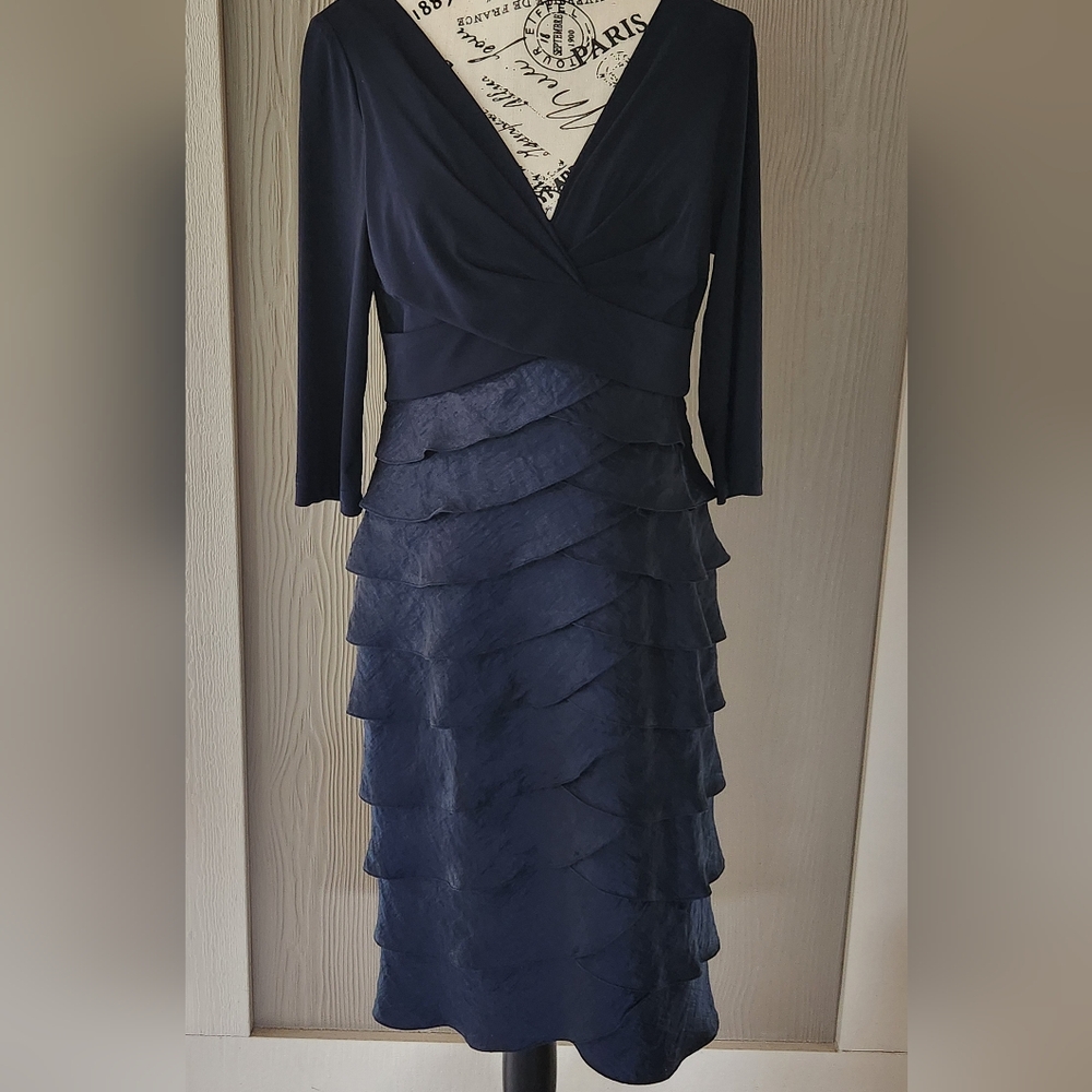 Adrianna Papell Party Dress - Picture 4 of 16